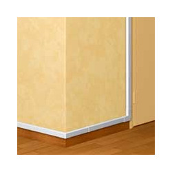 DLP plinthe blanc 3m