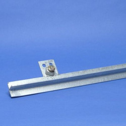 Piquet 50x50x3mm 1,5m + boulon