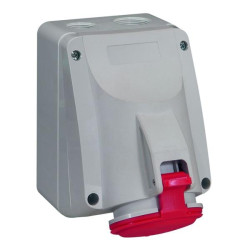 Socle saill. 400V - 32A - 4P+T